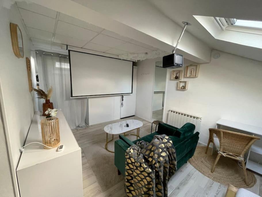 Mgb Studio Home Cinema Saint-Max Экстерьер фото